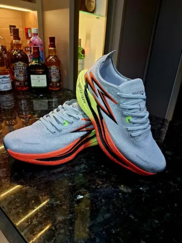 Tênis corrida com Placa de Carbono