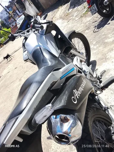 XRE a mais Zero da Bahia Personalizada