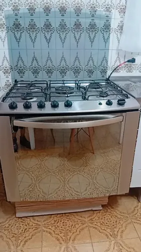 Fogão 5 Bocas com Forno - Excelente Estado