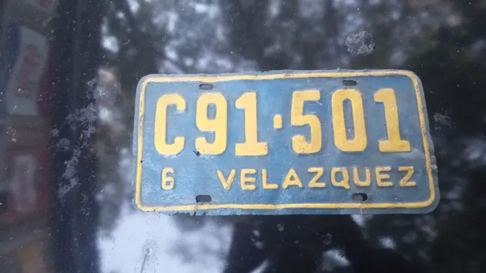 Placa antiga de velazquez ( Uruguai)