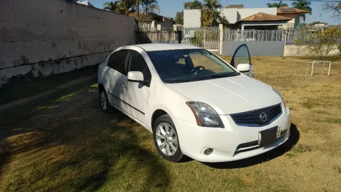 Nissan Sentra S 2.0/ 2.0 Flex Fuel 16V Aut. 2013