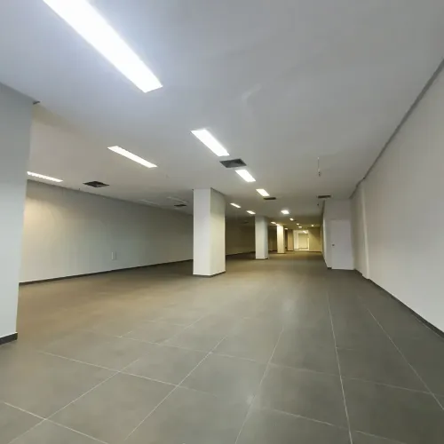 Imóvel para aluguel possui 977 metros quadrados em Bonsucesso - Rio de Janeiro - RJ