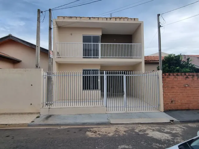 Casa para venda com 180 metros quadrados com 3 quartos em Centro - Pereiras - São Paulo