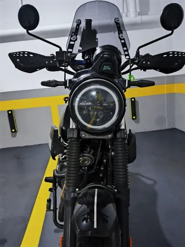 Scram 411 Royal enfield