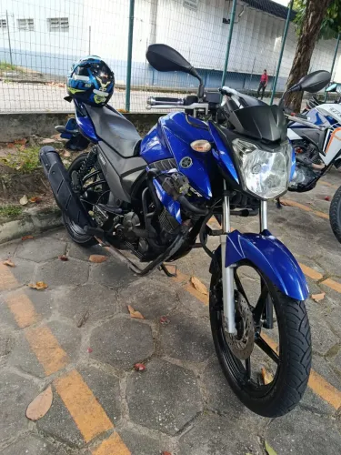 Moto Fazer 2021