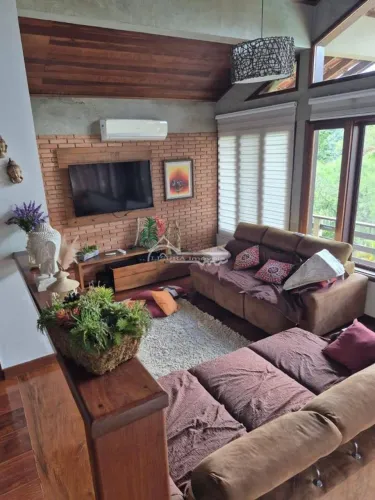 (WM) CASA CONDOMÍNIO LAGOINHA JACAREÍ SP
