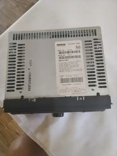 Rádio automotivo Nissan 
