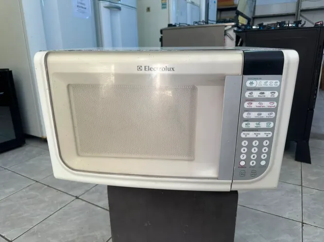 Microondas Electrolux 31L 220v 
