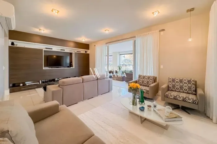 Apartamento com 247m² à venda