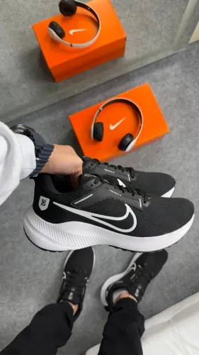 Tenis Nike Pegasus 40 Preto Branco