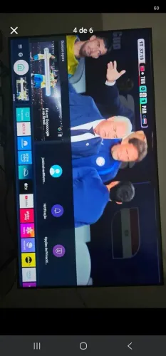 TV Samsung OLED 55 polegadas com os pezinho controle manual