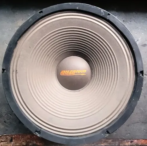 Alto Falante Milenium 15 polegadas 200W