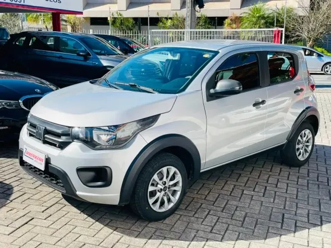 Fiat Mobi Like 1.0 Fire Flex 5P. 2022