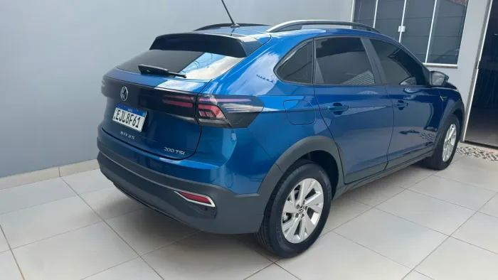 Volkswagen Nivus Comfortline 1.0 200 TSI Flex AUT 2023