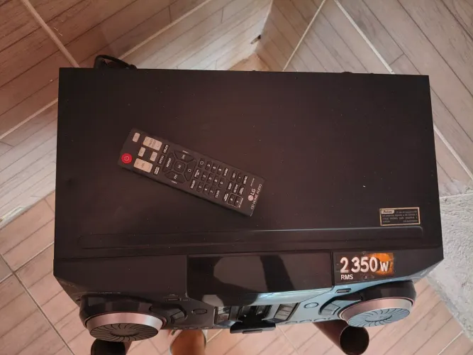 som LG xbom 2.350W , aceito oferta