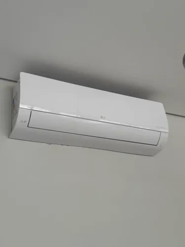 Ar-Condicionado LG Dual Inverter 18.000 BTUs | 220V
