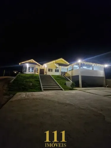 Casa no Condomínio Parque Vale dos Lagos/Jacareí.