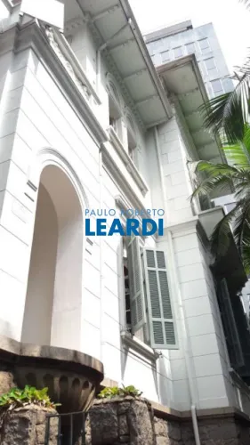 CASA ASSOBRADADA - BELA VISTA - SP