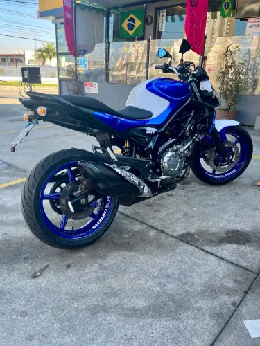 Suzuki Gladius 650 2014