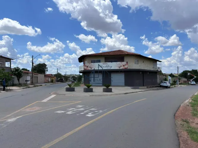 Sobrado Comercial e Residêncial - Pontal Sul - Aparecida de Goiânia - GO