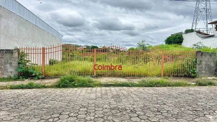 Lote plano à venda no Morada do Vale