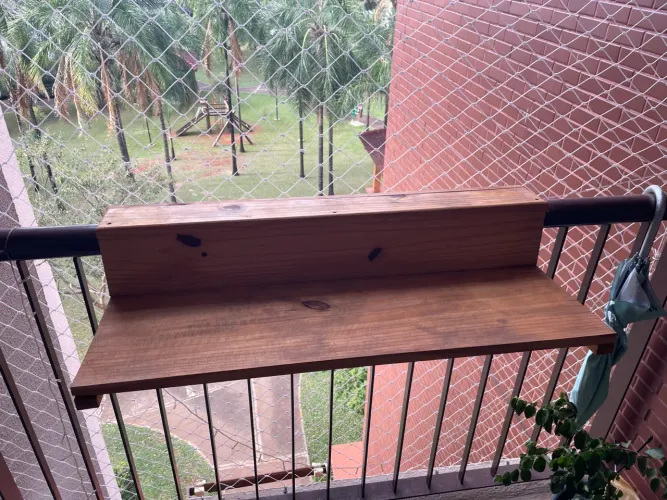 Mesa suspensa 90cm para varanda/sacada
