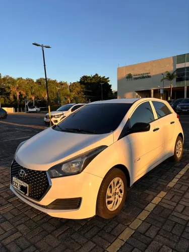 Hyundai HB20 Unique 1.0 Flex 12V Mec. 2019