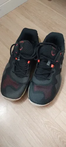 Tênis Under Armour Buzzer 42
