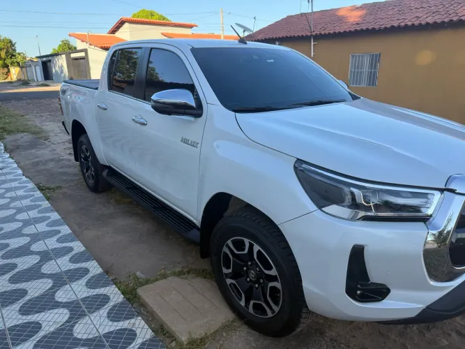 Toyota Hilux CD SRX 4X4 2.8 TDI 16V Diesel Aut. 2024