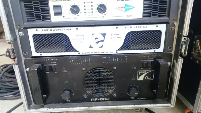 Amplificador time one FR 802