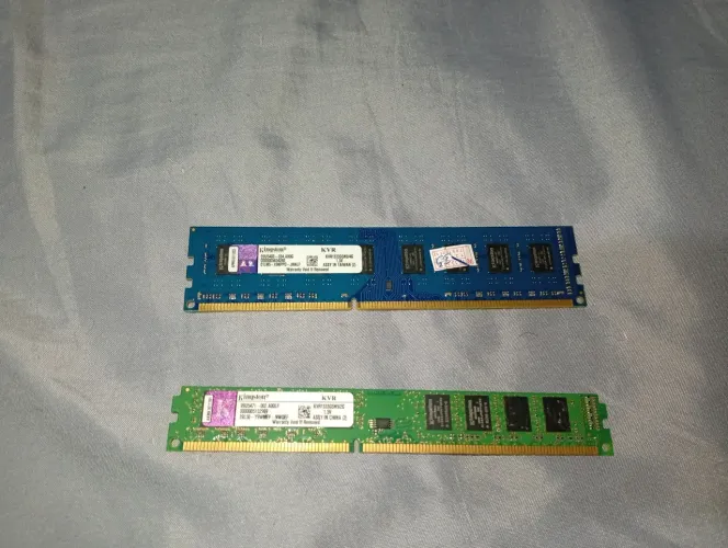6 GB de Memória RAM Kingston DDR3
