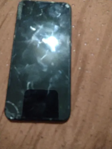 Celular pra retirar peça