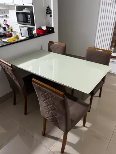 MESA 4 LUGARES COM 4 CADEIRAS