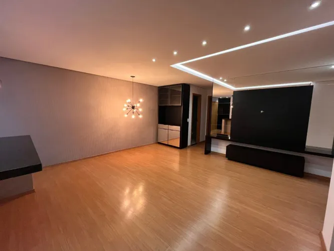 LIBERTY TOWERS - R$700.000 - Apartamento à venda, 2 quartos (1 suíte), 77m², 1 vaga, Gleba