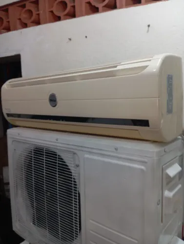 Ar condicionado/ faço instalação tb 