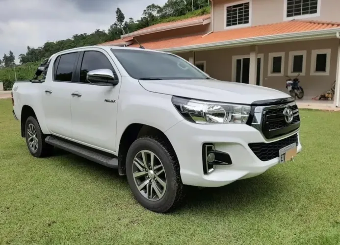 Toyota Hilux CD SRX 4X4 2.8 TDI 16V Diesel Aut. 2019