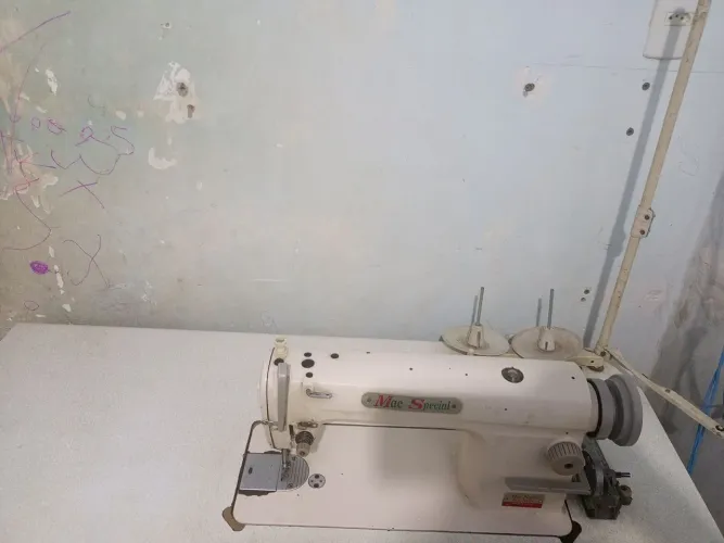Máquina reta Mac Special