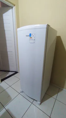 Geladeira Consul 265L 4 meses de uso NA GARANTIA.