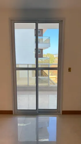 Porta de correr alumínio top de linha