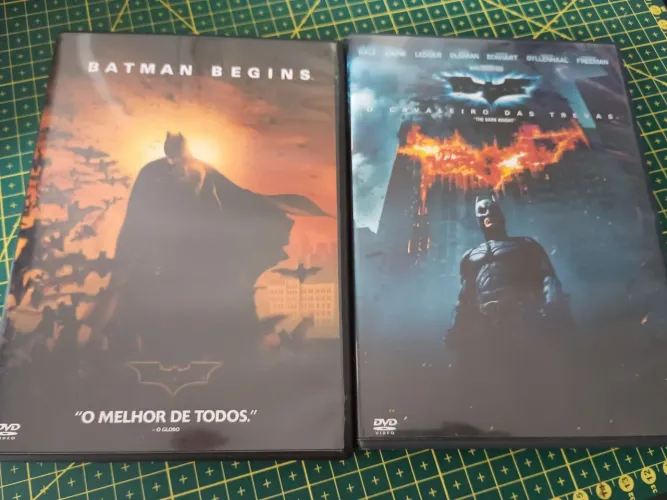 DVDs filmes BATMAN BEGINS e CAVALEIRO DAS TREVAS
