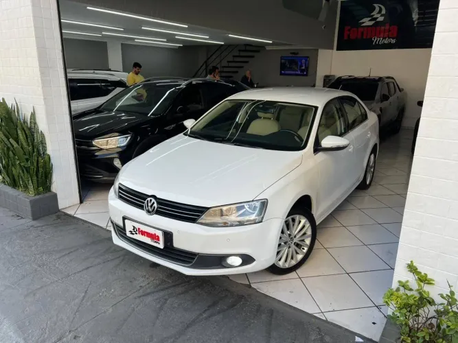 Volkswagen Jetta Highline 2.0 TSI 16V 4P Tiptronic 2014