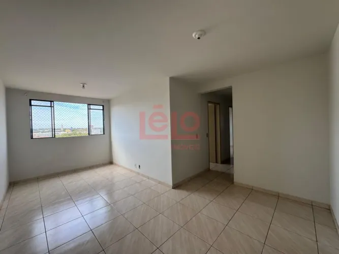 Ótimo Apartamento com 3 quartos ( um suíte), na zona 3 próximo ao centro da cidade .