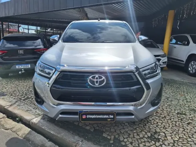 Toyota Hilux CD SRV 4X4 2.8 TDI Diesel Aut. 2025