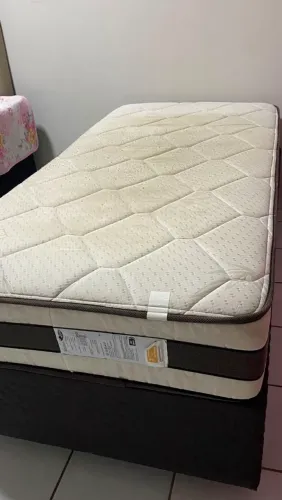 Cama de solteiro
