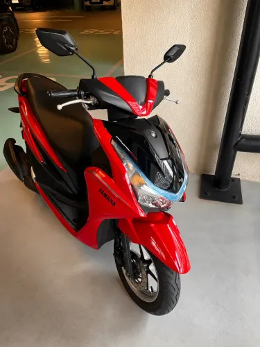 YAMAHA FLUO 2026 VERMELHA ? APENAS 3.500 KM