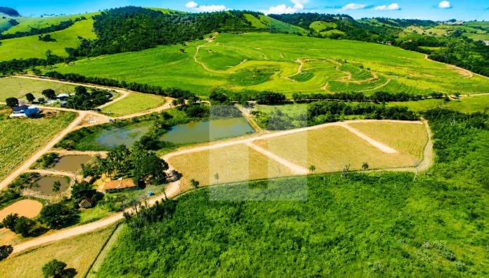 Lote de 1.000m² em Condomínio Rural a 15 Minutos de Itapira com Matrícula Individualizada 