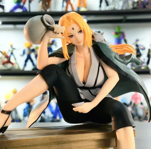 (SIMILAR) Figure Tsunade Senju/Godaime Hokage/Naruto/Raro