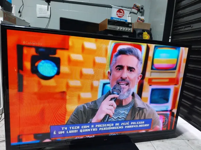 Tv 60 lg New plasma  topp não é smart