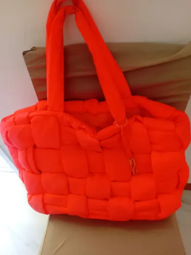 Bolsa Santa Lola