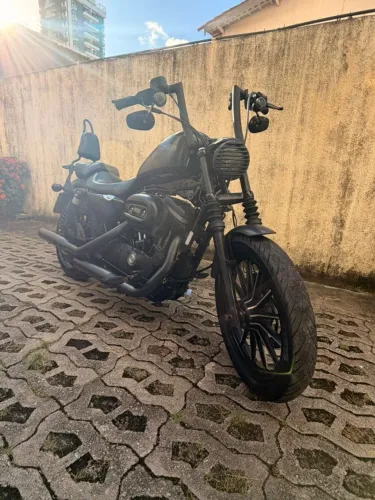 Harley-Davidson XL883N Iron 883 2015 - Impecável